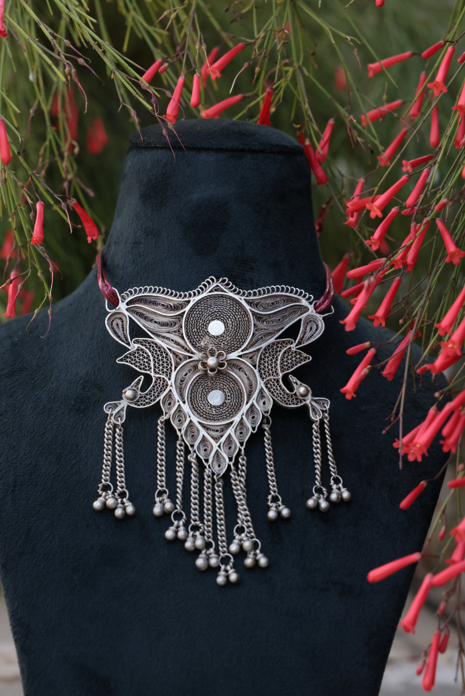 Safa choker