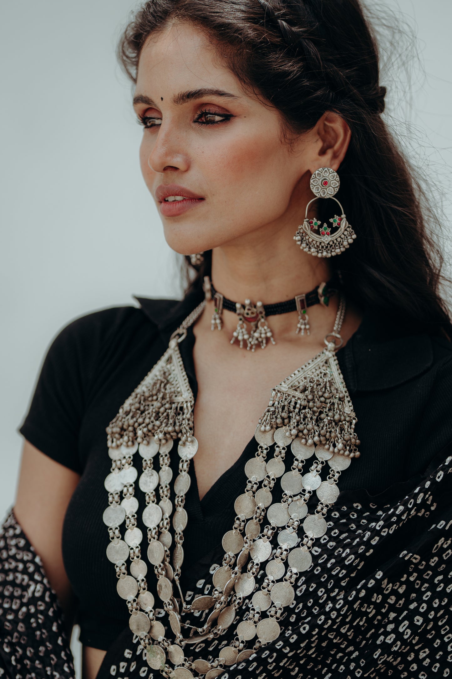Aarzoo choker
