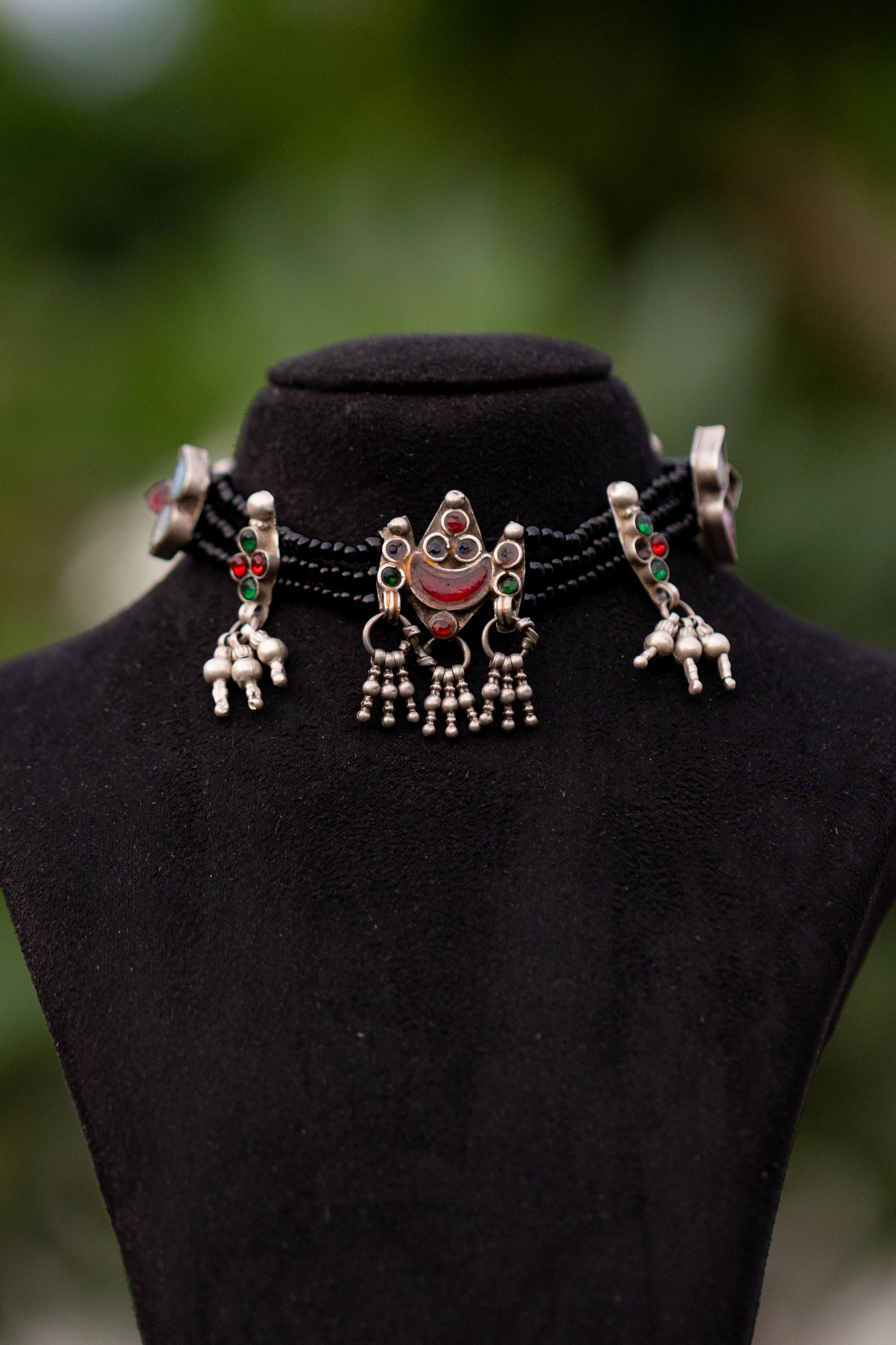 Aarzoo choker