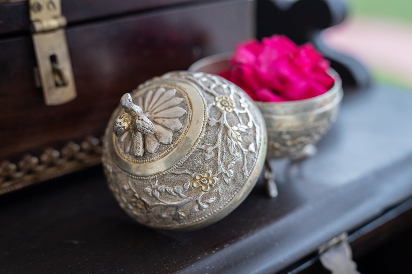 Antique Daisy Container