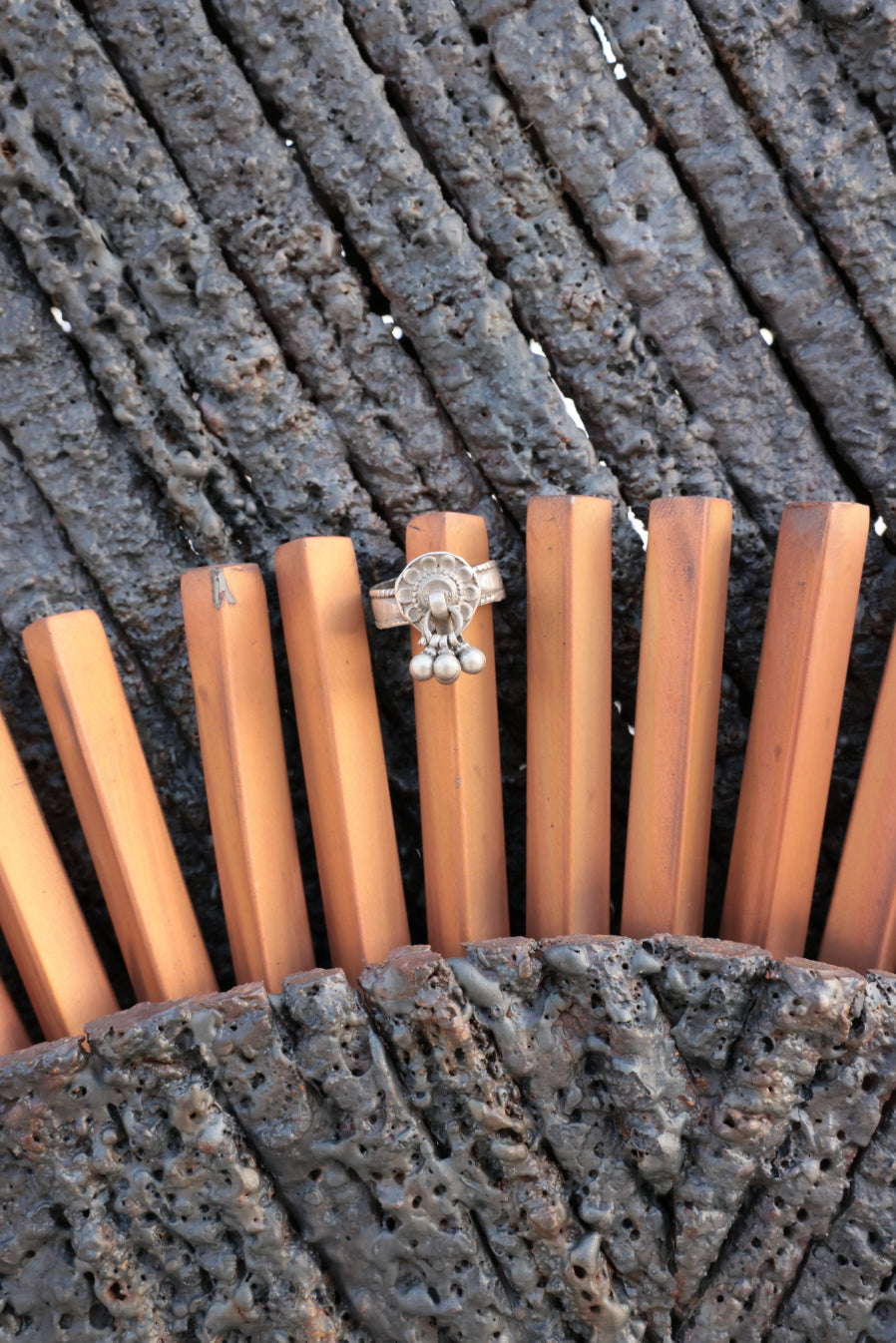 Tira ring