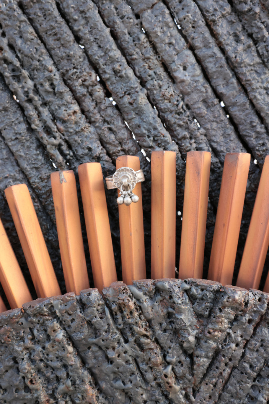 Tira ring