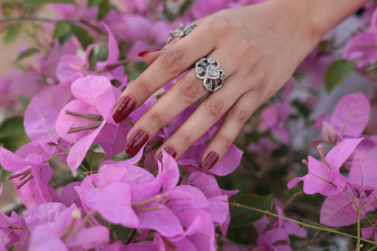 Preet ring