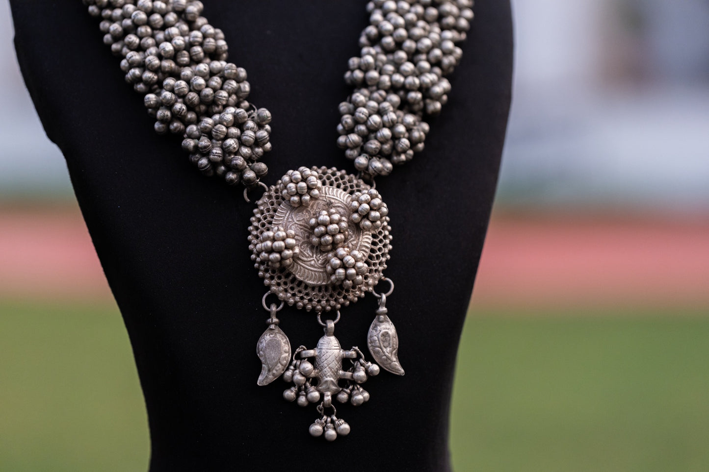 Bandhan neckpiece